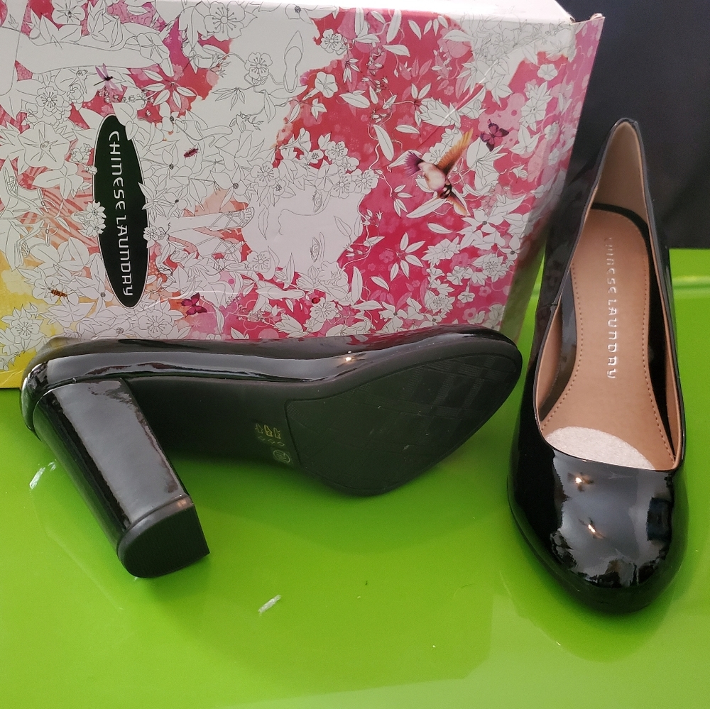 Shoes - Picture 2 of 2